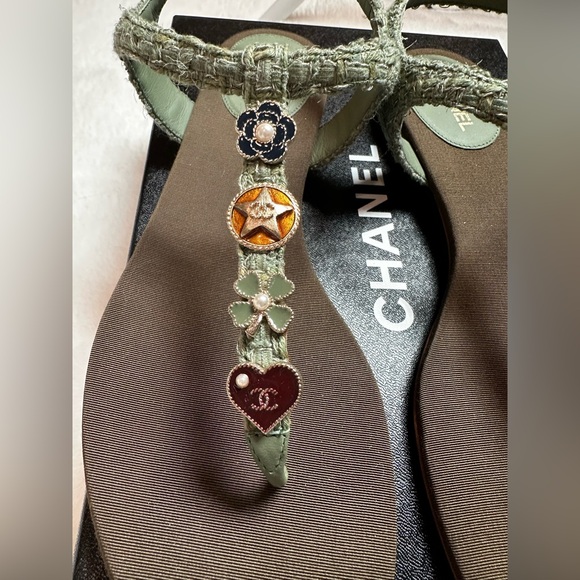CHANEL Women's Sandals with Green Straps-Thongs,Tweed brand new with box - Picture 2 of 10